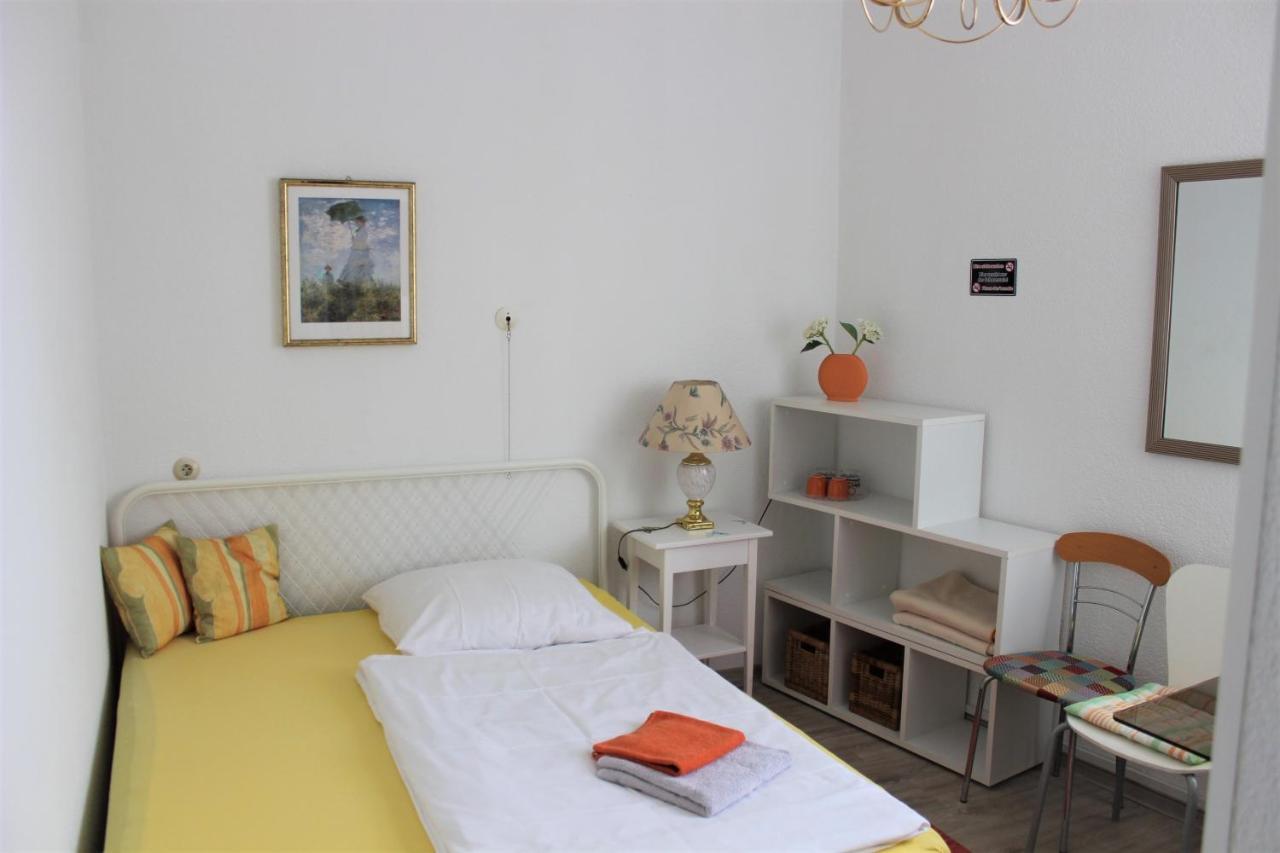 Hotel Zur Post Schwanheim Frankfurt am Main Buitenkant foto
