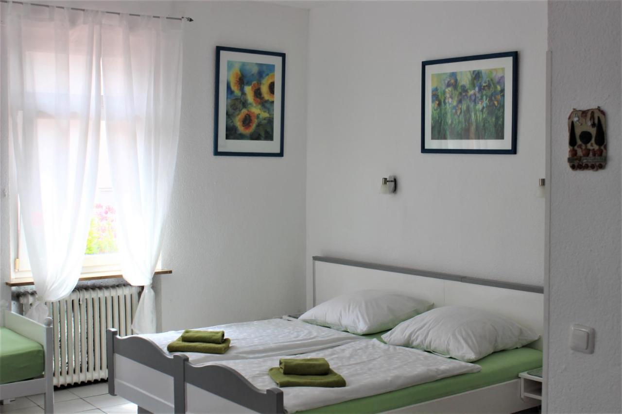 Hotel Zur Post Schwanheim Frankfurt am Main Buitenkant foto